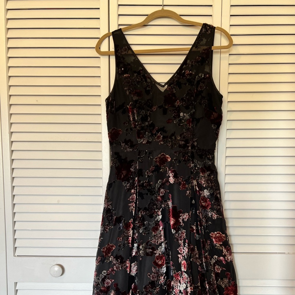 WHBH high-low cocktail dress burnout velvet roses 🥀